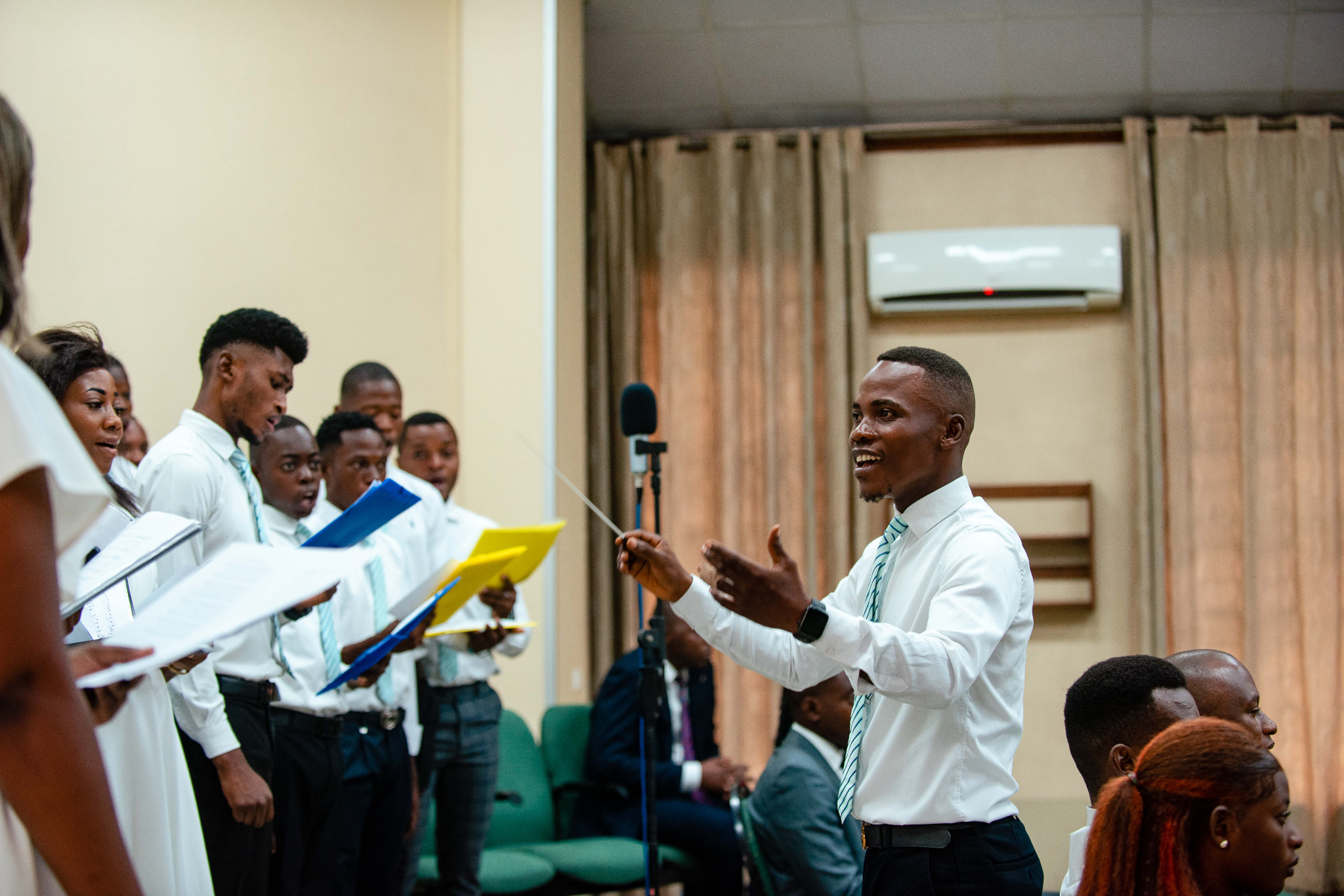 New Hymnal Rollout for Latter-day Saints Begins Today